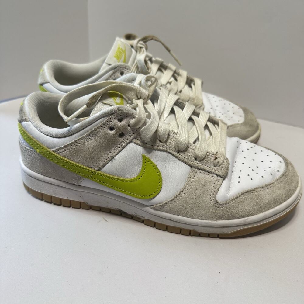 Nike Dunk Low Pro Sneakers Women’s 7.5 White & Bright Cactus Green Tennis‎ Shoes